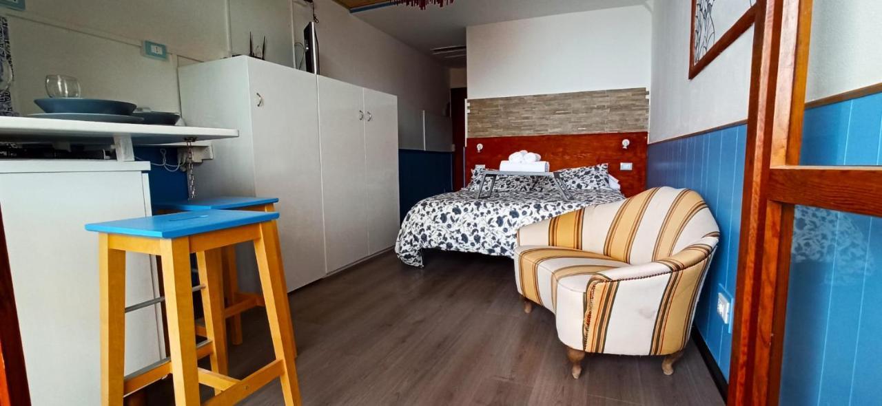 "Sea-See" Studio Taormina Center - Bellissima Vista Mare - Corner Kitchen Exterior photo